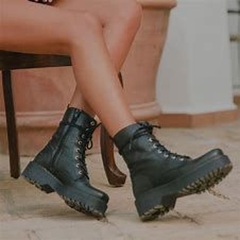 Zapato tipo bota